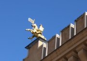 Der goldene Reiter ist das Wappen der Landeshauptstadt Schwerin.